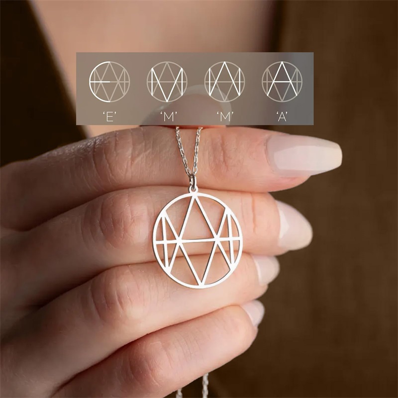 Collar con nombre y logotipo p - Women Fashion Logo Design reseña y precio