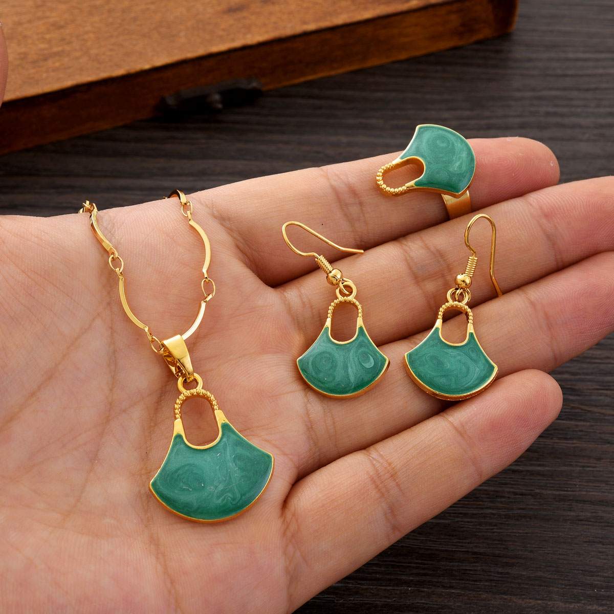 Conjunto de joyería de color d - Women Fashion Png reseña y precio